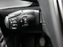 Peugeot 2008 SUV Style 100pk | Navigatie | Achteruitrijcamera | Climate Control | Cruise Control | Parkeersensoren | Led koplampen | Apple Carplay / Android Auto | Bluetooth | DAB+ radio | Elektrisch inklapbare spiegels | Donker getint glas | 16" lichtmetalen velgen |