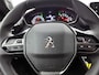Peugeot 2008 SUV Style 100pk | Navigatie | Achteruitrijcamera | Climate Control | Cruise Control | Parkeersensoren | Led koplampen | Apple Carplay / Android Auto | Bluetooth | DAB+ radio | Elektrisch inklapbare spiegels | Donker getint glas | 16" lichtmetalen velgen |