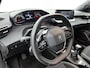 Peugeot 2008 SUV Style 100pk | Navigatie | Achteruitrijcamera | Climate Control | Cruise Control | Parkeersensoren | Led koplampen | Apple Carplay / Android Auto | Bluetooth | DAB+ radio | Elektrisch inklapbare spiegels | Donker getint glas | 16" lichtmetalen velgen |