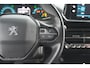 Peugeot e-2008 EV Allure Pack 50 kWh | 3 Fase Laadfunctie | Parkeersensoren | Apple Carplay | Climate Control