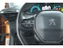Peugeot e-2008 EV Allure Pack 50 kWh | 3 Fase Laadfunctie | Parkeersensoren | Apple Carplay | Climate Control