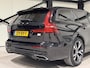 Volvo V60 2.0 T8 Recharge AWD R-Design | panorama | leder | trekhaak | black optiek |
