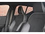 Volvo XC40 T2 129PK Automaat R-Design | 18 Inch | Extra getint glas |