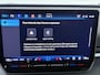 Volkswagen T-Roc R-Line First Edition 1.5 eTSI 110 kW / 150 PK