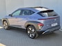 Hyundai Kona 1.6 GDi HEV Premium Sky Automaat / Zo goed als nieuw! / Sensation Pack / Trekgewicht  1.300 kg / Stuur- en Stoelverwarming / Stoelventilatie voor / / Elektrische achterklep / Apple Carplay Android Auto / BOSE Audisysteem /
