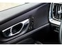 Volvo V60 2.0 B3 Plus Dark | Lederen Bekleding | Sportstoelen | Parkeer Camera | Parkeersensoren Voor en Achter | Donker Glas | Navigatie | Keyless Entry | DAB |