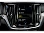 Volvo V60 2.0 B3 Plus Dark | Lederen Bekleding | Sportstoelen | Parkeer Camera | Parkeersensoren Voor en Achter | Donker Glas | Navigatie | Keyless Entry | DAB |
