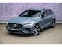 Volvo V60 2.0 B3 Plus Dark | Lederen Bekleding | Sportstoelen | Parkeer Camera | Parkeersensoren Voor en Achter | Donker Glas | Navigatie | Keyless Entry | DAB |