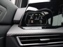 Volkswagen Golf 1.5 eTSI R-LINE | PANORAMADAK | BLACK OPTIEK | 18 INCH LICHTMETALEN VELGEN | STUUR & STOELVERWARMING | DODE HOEK ASSISTENTIE | APPLE CAR PLAY