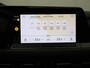 Volkswagen Golf 1.5 eTSI R-LINE | PANORAMADAK | BLACK OPTIEK | 18 INCH LICHTMETALEN VELGEN | STUUR & STOELVERWARMING | DODE HOEK ASSISTENTIE | APPLE CAR PLAY