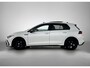 Volkswagen Golf 1.5 eTSI R-LINE | PANORAMADAK | BLACK OPTIEK | 18 INCH LICHTMETALEN VELGEN | STUUR & STOELVERWARMING | DODE HOEK ASSISTENTIE | APPLE CAR PLAY