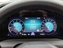 Volkswagen Golf 1.5 eTSI R-LINE | PANORAMADAK | BLACK OPTIEK | 18 INCH LICHTMETALEN VELGEN | STUUR & STOELVERWARMING | DODE HOEK ASSISTENTIE | APPLE CAR PLAY