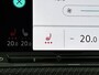 Volkswagen Golf 1.5 eTSI R-LINE | PANORAMADAK | BLACK OPTIEK | 18 INCH LICHTMETALEN VELGEN | STUUR & STOELVERWARMING | DODE HOEK ASSISTENTIE | APPLE CAR PLAY