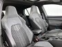 Volkswagen Golf 1.5 eTSI R-LINE | PANORAMADAK | BLACK OPTIEK | 18 INCH LICHTMETALEN VELGEN | STUUR & STOELVERWARMING | DODE HOEK ASSISTENTIE | APPLE CAR PLAY