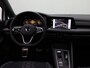 Volkswagen Golf 1.5 eTSI R-LINE | PANORAMADAK | BLACK OPTIEK | 18 INCH LICHTMETALEN VELGEN | STUUR & STOELVERWARMING | DODE HOEK ASSISTENTIE | APPLE CAR PLAY