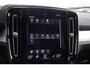 Volvo XC40 T4 Recharge Black Edition | Stoelverwarming | Trekhaak | Parkeercamera | H/K | Keyless