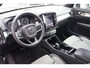 Volvo XC40 T4 Recharge Black Edition | Stoelverwarming | Trekhaak | Parkeercamera | H/K | Keyless