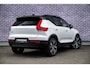 Volvo XC40 Plug-in Hybrid T5 R-Design | Trekhaak | Panoramadak | 20 inch velgen | 360 camera | Stoel- en stuurverwarming | Harman Kardon audio | Verwarmbare voorruit | Adaptive cruise control | Actieve LED koplampen | Elektrische stoelverstelling | Getint glas | Navigatie | Apple Carplay / Android Auto | Draadloze telefoonlader | LED mistlampen |