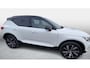 Volvo XC40 Plug-in Hybrid T5 R-Design | Trekhaak | Panoramadak | 20 inch velgen | 360 camera | Stoel- en stuurverwarming | Harman Kardon audio | Verwarmbare voorruit | Adaptive cruise control | Actieve LED koplampen | Elektrische stoelverstelling | Getint glas | Navigatie | Apple Carplay / Android Auto | Draadloze telefoonlader | LED mistlampen |