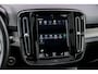 Volvo XC40 Plug-in Hybrid T5 R-Design | Trekhaak | Panoramadak | 20 inch velgen | 360 camera | Stoel- en stuurverwarming | Harman Kardon audio | Verwarmbare voorruit | Adaptive cruise control | Actieve LED koplampen | Elektrische stoelverstelling | Getint glas | Navigatie | Apple Carplay / Android Auto | Draadloze telefoonlader | LED mistlampen |
