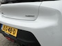 Peugeot 208 1.2 Hybrid 100 e-DCS6 Style | Airconditioning | Parkeersensoren achter | Apple carplay/ Android |
