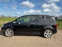 Volkswagen Touran 1.6 TDI Highline BlueMotion 7Persoons/Automaat