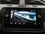 Volkswagen Tiguan 1.4 TSI eHybrid Elegance Automaat - IQ Light - Panorama dak - Navigatie - ACC - Camera - Climatronic - Side Assist