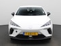 MG MG4 Electric Luxury 64 kWh | Climate Control / ECC | Licht metalen velgen 18 inch | Cruise control Adaptive | Navigatie | Half lederen bekleding | Stoelverwarming | LED koplampen | Park Distance Control voor en achter | Achteruitrijcamera |