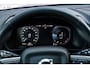Volvo XC40 Plug-in Hybrid T5 Plus Dark | Facelift | Lederen bekleding | 19 inch velgen | Stoel- en stuurverwarming | Harman Kardon audio | Verwarmbare voorruit | Getint glas | Navigatie | Apple Carplay / Android Auto |