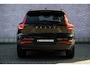 Volvo XC40 Plug-in Hybrid T5 Plus Dark | Facelift | Lederen bekleding | 19 inch velgen | Stoel- en stuurverwarming | Harman Kardon audio | Verwarmbare voorruit | Getint glas | Navigatie | Apple Carplay / Android Auto |