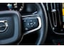 Volvo XC40 Plug-in Hybrid T5 Plus Dark | Facelift | Lederen bekleding | 19 inch velgen | Stoel- en stuurverwarming | Harman Kardon audio | Verwarmbare voorruit | Getint glas | Navigatie | Apple Carplay / Android Auto |