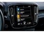 Volvo XC40 Plug-in Hybrid T5 Plus Dark | Facelift | Lederen bekleding | 19 inch velgen | Stoel- en stuurverwarming | Harman Kardon audio | Verwarmbare voorruit | Getint glas | Navigatie | Apple Carplay / Android Auto |