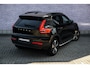 Volvo XC40 Plug-in Hybrid T5 Plus Dark | Facelift | Lederen bekleding | 19 inch velgen | Stoel- en stuurverwarming | Harman Kardon audio | Verwarmbare voorruit | Getint glas | Navigatie | Apple Carplay / Android Auto |