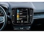 Volvo XC40 Plug-in Hybrid T5 Plus Dark | Facelift | Lederen bekleding | 19 inch velgen | Stoel- en stuurverwarming | Harman Kardon audio | Verwarmbare voorruit | Getint glas | Navigatie | Apple Carplay / Android Auto |