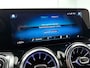Mercedes-Benz GLB 200 Business Solution AMG(Dealer onderhoud, Trekhaak, Sfeerverlichting, Navi, Camera, Parkeerhulp, StoelV, Etc)