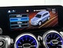 Mercedes-Benz GLB 200 Business Solution AMG(Dealer onderhoud, Trekhaak, Sfeerverlichting, Navi, Camera, Parkeerhulp, StoelV, Etc)