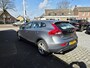 Volvo V40 2.0 D4 Summum Business Navi Clima Cruise Leer Afn. Trekhaak 2 sets velgen 16" & 18"