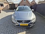 Volvo V40 2.0 D4 Summum Business Navi Clima Cruise Leer Afn. Trekhaak 2 sets velgen 16" & 18"