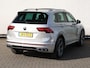 Volkswagen Tiguan 1.4 TSI eHybrid R-Line Business+ 245PK DSG | Leer | LED Matrix | Trekhaak | Panoramadak | Camera | Keyless | Stoelverwarming