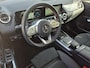 Mercedes-Benz GLA 250 e AMG Line / Dealer onderhouden / Accu SOH 98,51% / Glazen schuif- en kanteldak / Trekgewicht 1800 kg / Stoelverwarming / Achteruitrijcamera / Elektrische achterklep / Cruise control / Draadloze telefoon lader / Keyless Entry/Start /