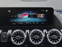 Mercedes-Benz GLA 250 e AMG Line / Dealer onderhouden / Accu SOH 98,51% / Glazen schuif- en kanteldak / Trekgewicht 1800 kg / Stoelverwarming / Achteruitrijcamera / Elektrische achterklep / Cruise control / Draadloze telefoon lader / Keyless Entry/Start /