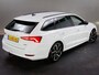 Skoda Octavia Combi 1.0 e-TSI Sport Business (TREKHAAK, SFEERVERLICHTING, DIGITAL COCKPIT, APPLE CARPLAY, SPORTSTOELEN, CRUISE)