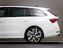Skoda Octavia Combi 1.0 e-TSI Sport Business (TREKHAAK, SFEERVERLICHTING, DIGITAL COCKPIT, APPLE CARPLAY, SPORTSTOELEN, CRUISE)
