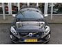 Volvo XC60 T5 FWD Summum | Voorstoelen verw. | BLIS | R- Design | Trekhaak | Cruise control adapt. | Navigatie | Achteruitrij Camera |