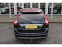 Volvo XC60 T5 FWD Summum | Voorstoelen verw. | BLIS | R- Design | Trekhaak | Cruise control adapt. | Navigatie | Achteruitrij Camera |