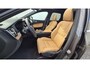 Volvo XC60 2.0 T6 Phev AWD Ultra Bright Panorama Dak - 20” Wielen - Bowers &Wilkins Audio - 360 Cam - Alarm - Climate - Privacy Glass – RC20 Interieur – Power seats met memory - Full led koplampen –Donkere hemel - Massage stoelen