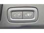 Volvo XC60 2.0 T6 Phev AWD Ultra Bright Panorama Dak - 20” Wielen - Bowers &Wilkins Audio - 360 Cam - Alarm - Climate - Privacy Glass – RC20 Interieur – Power seats met memory - Full led koplampen –Donkere hemel - Massage stoelen
