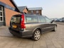 Volvo V70 2.4 Comfort Line 170PK Automaat | MEENEEMPRIJS Leer | Cruise | Clima | Afn. Trekhaak