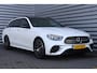 Mercedes-Benz E-klasse Estate 200 197PK AMG-LINE AUTOMAAT / NAVI / LEDER / CLIMA / FULL-LED / PDC / 19" LMV / CAMERA / KEYLESS / PANO. DAK / PARELMOER / ELEK. TREKHAAK / BURMESTER / ORG. NL. / 1E EIGENAAR / NIEUWSTAAT !