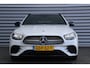 Mercedes-Benz E-klasse Estate 200 197PK AMG-LINE AUTOMAAT / NAVI / LEDER / CLIMA / FULL-LED / PDC / 19" LMV / CAMERA / KEYLESS / PANO. DAK / PARELMOER / ELEK. TREKHAAK / BURMESTER / ORG. NL. / 1E EIGENAAR / NIEUWSTAAT !
